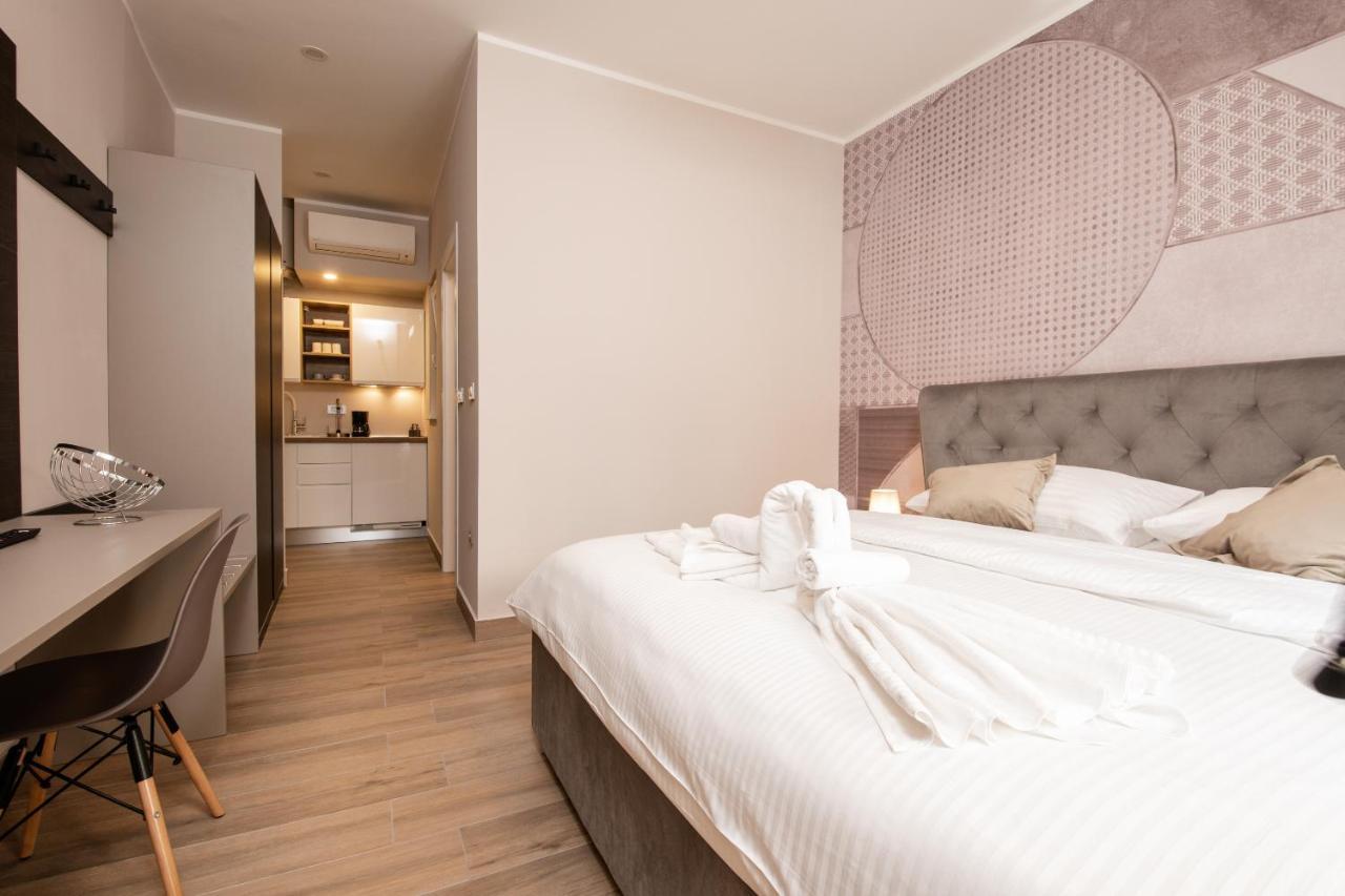 Deluxe apartments&rooms Revis Rijeka Buitenkant foto