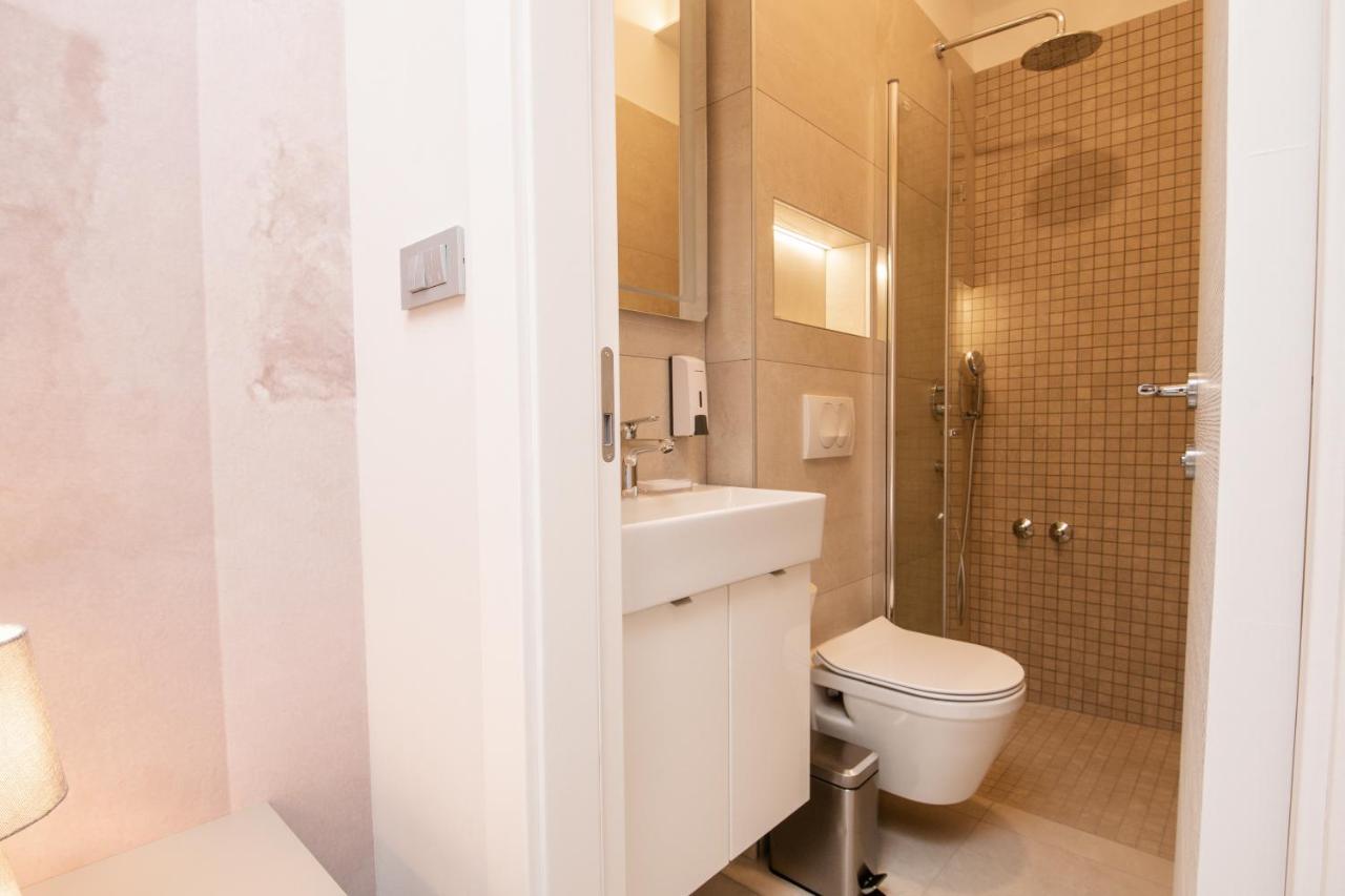 Deluxe apartments&rooms Revis Rijeka Buitenkant foto