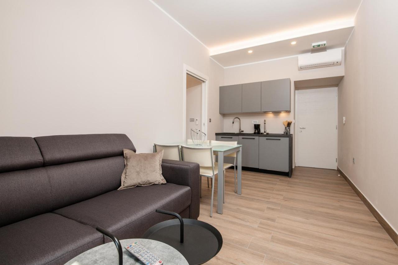 Deluxe apartments&rooms Revis Rijeka Buitenkant foto