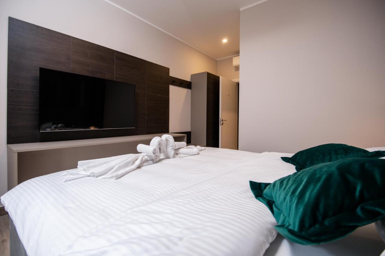Deluxe apartments&rooms Revis Rijeka Buitenkant foto