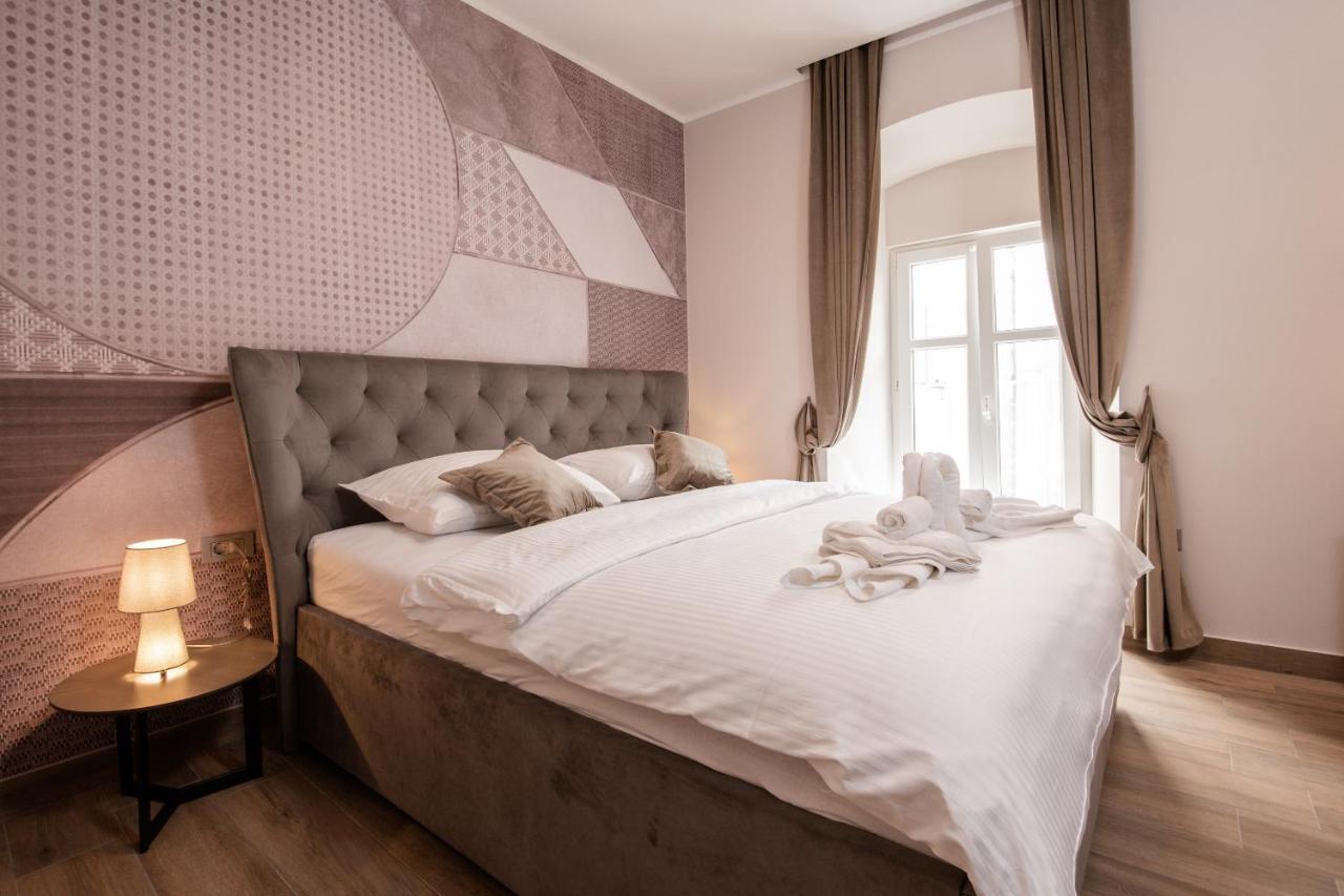 Deluxe apartments&rooms Revis Rijeka Buitenkant foto